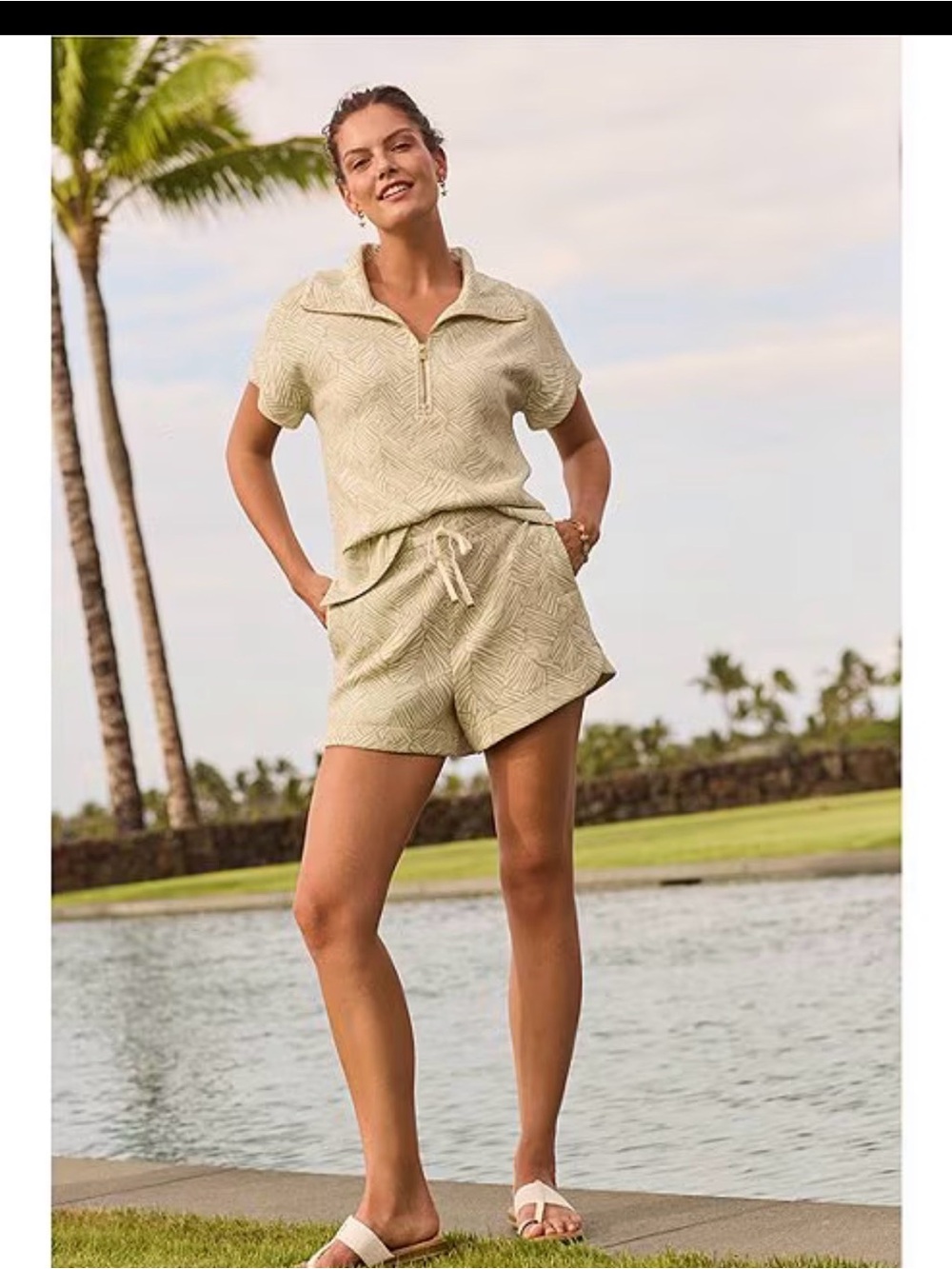 BNWT Tommy Bahama Palm Voyage Set- Porto Fronds Half-Zip Top and Shorts sz small